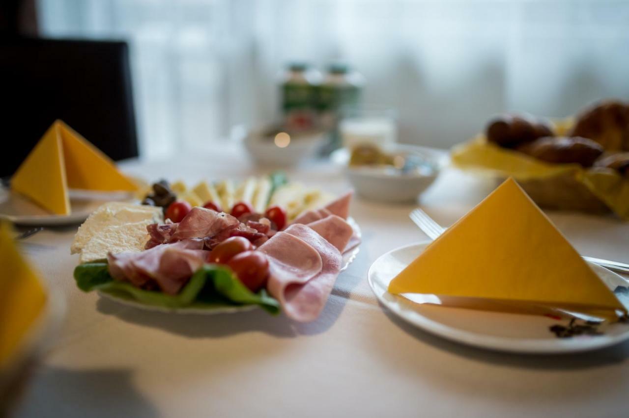 Vila Nicopole Art & Wine Brasov Ngoại thất bức ảnh